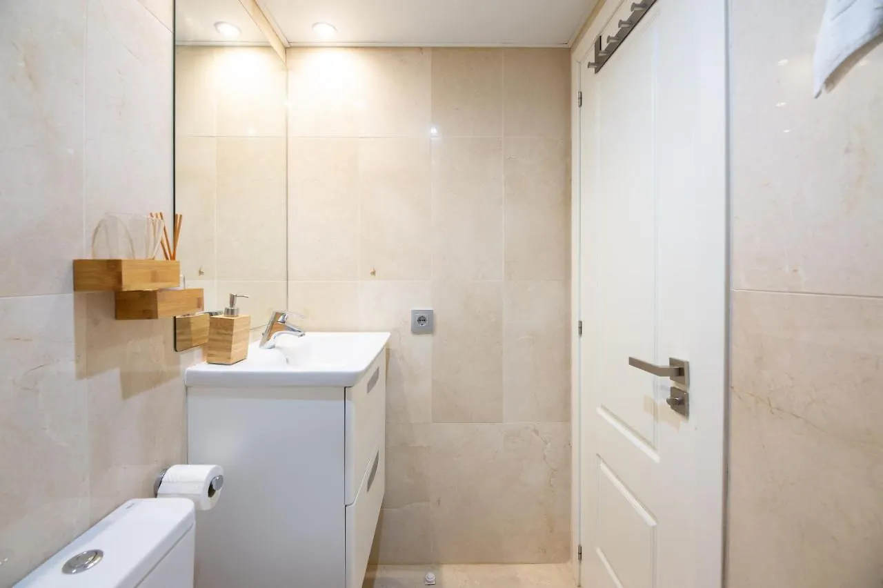 Modern Apartment Next To The Beach, Pets Friendly Benalmadena